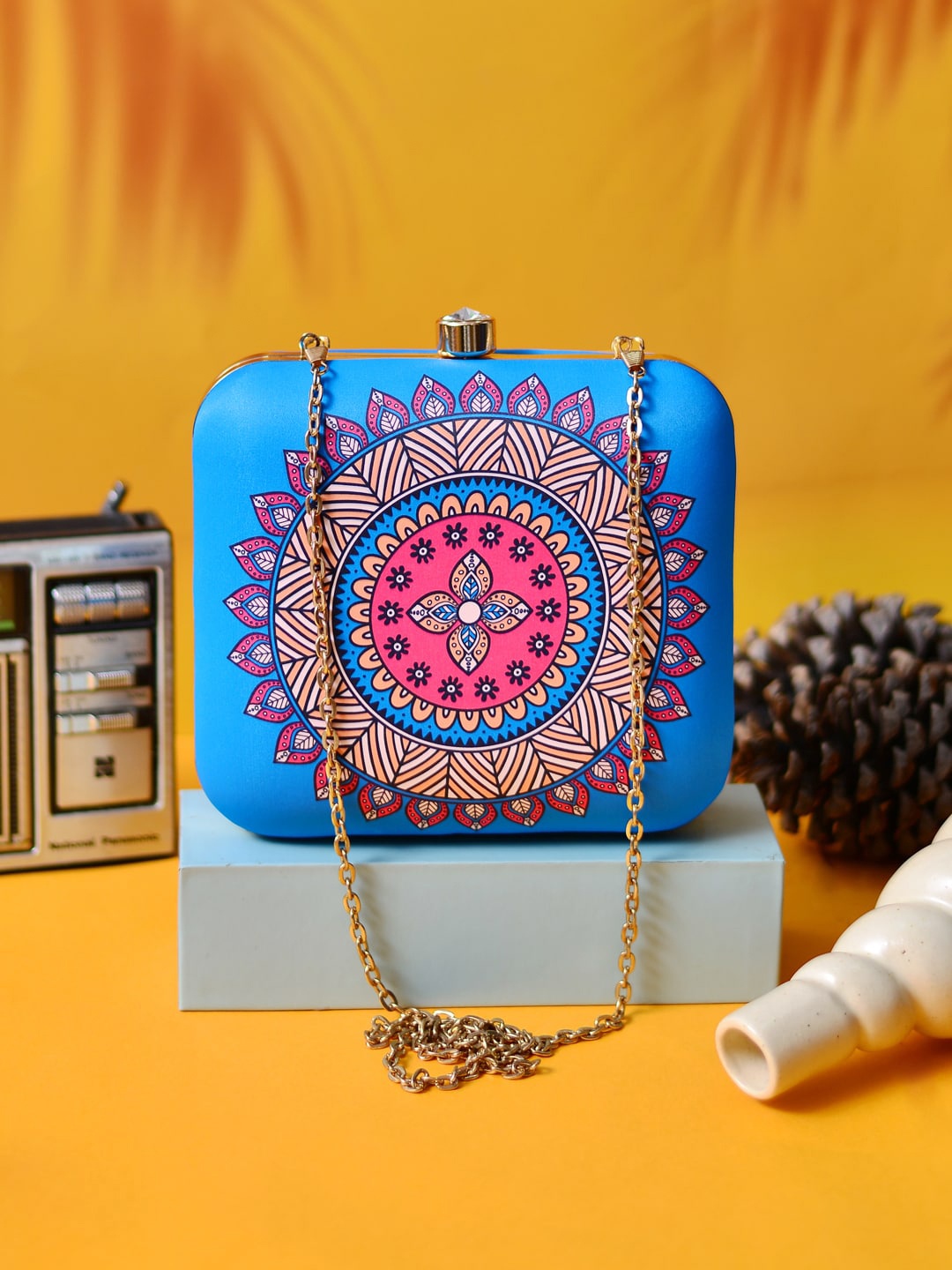 

ARTKLIM Blue & Pink Mandala Printed Box Clutch