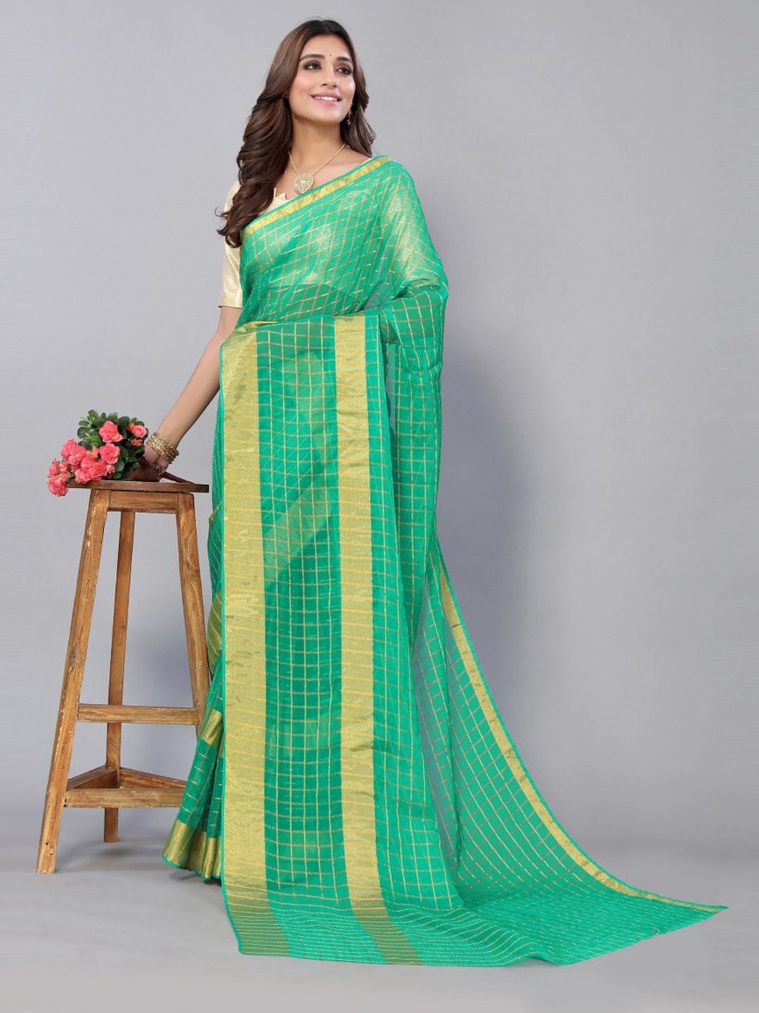 

KALINI Green & Gold-Toned Checked Zari Saree