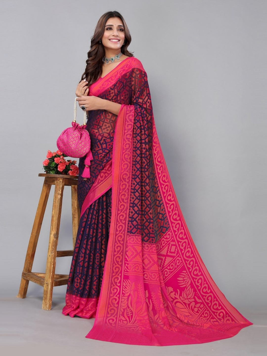 

KALINI Navy Blue & Red Ethnic Motifs Zari Saree