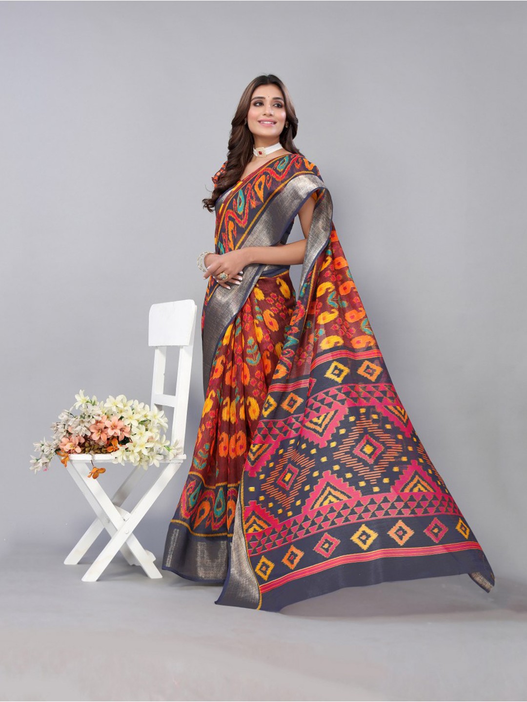 

KALINI Black & Red Zari Geometric Printed Saree