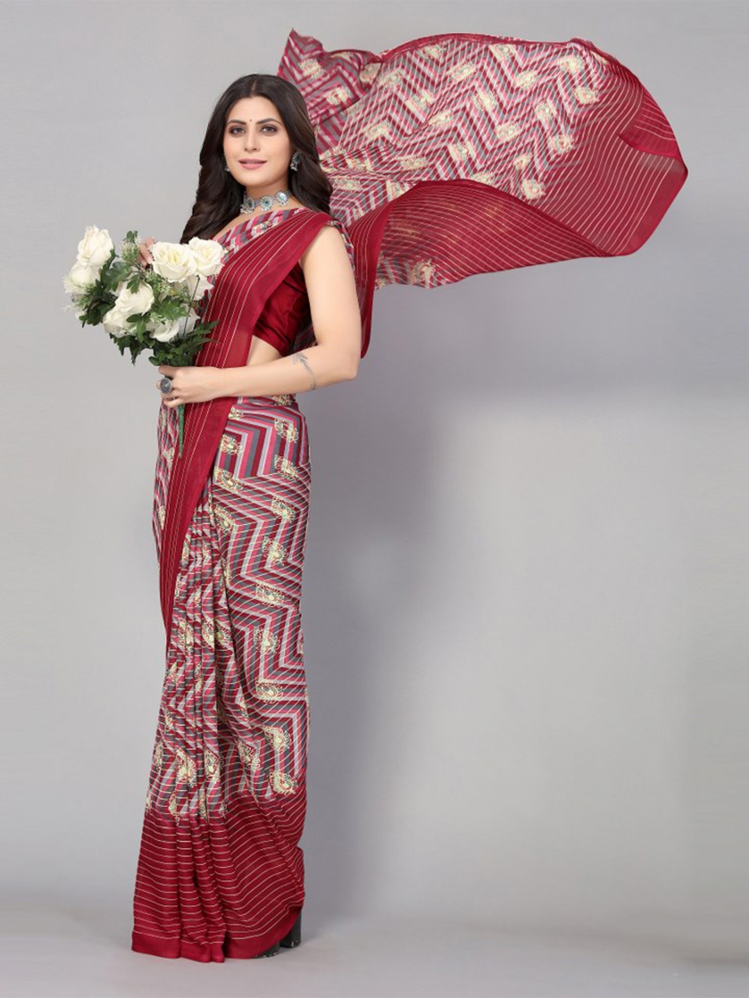 

KALINI Red & Grey Geometric Printed Saree