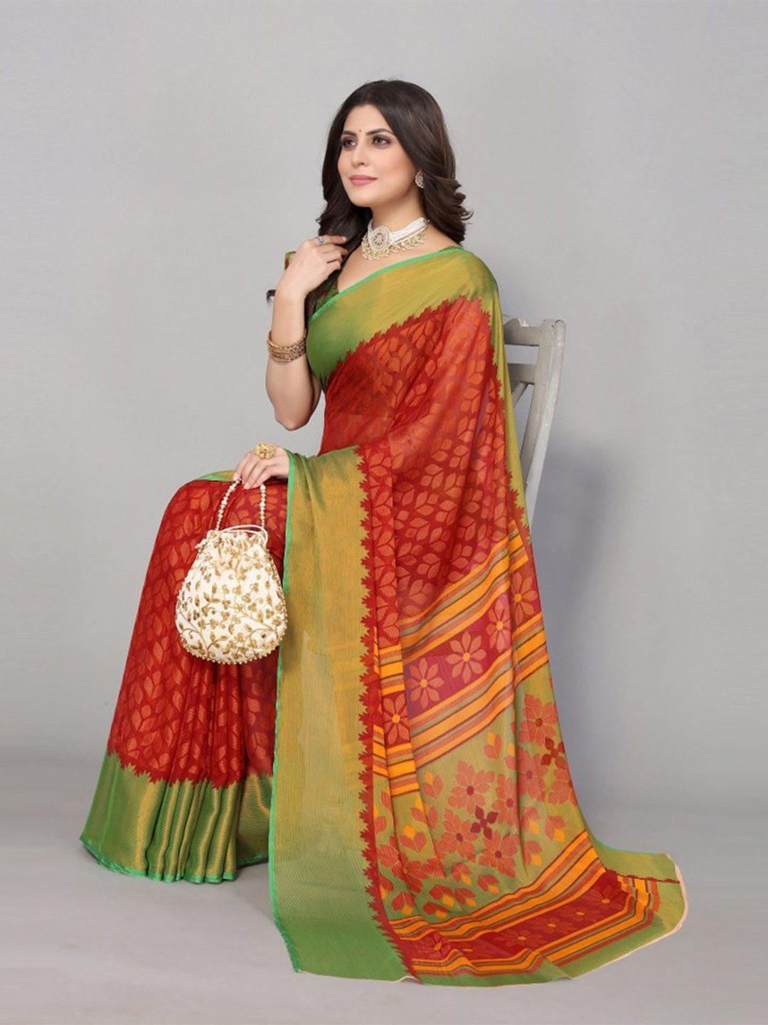 

KALINI Red & Green Floral Printed Saree