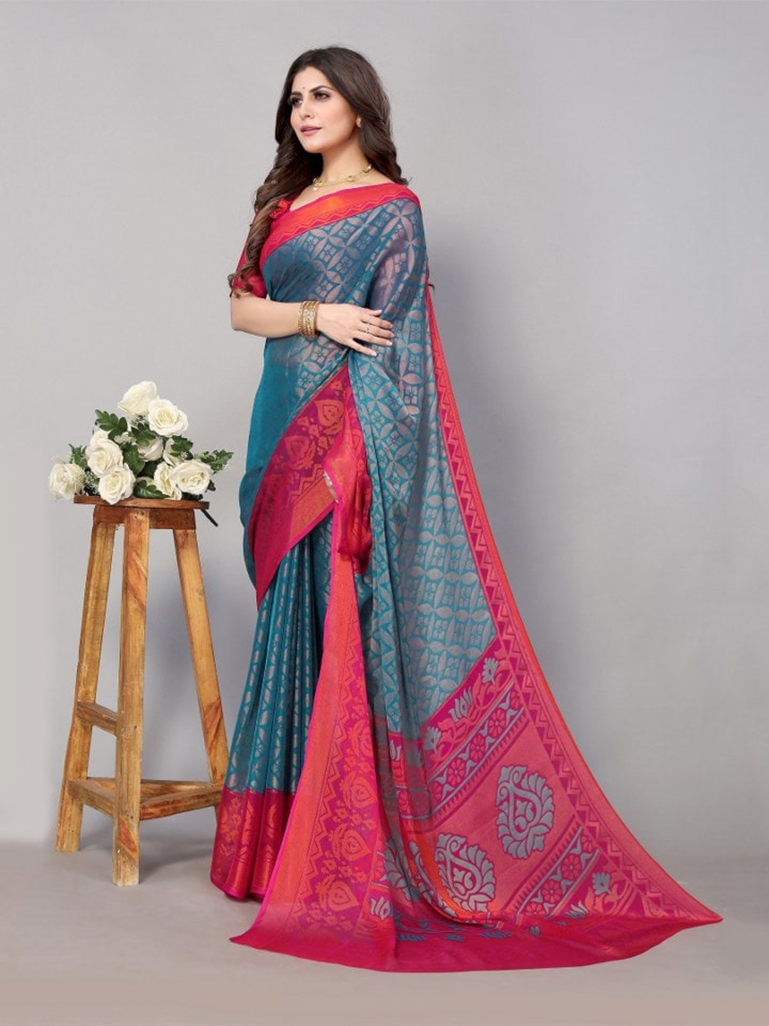 

KALINI Teal & Red Floral Printed Saree