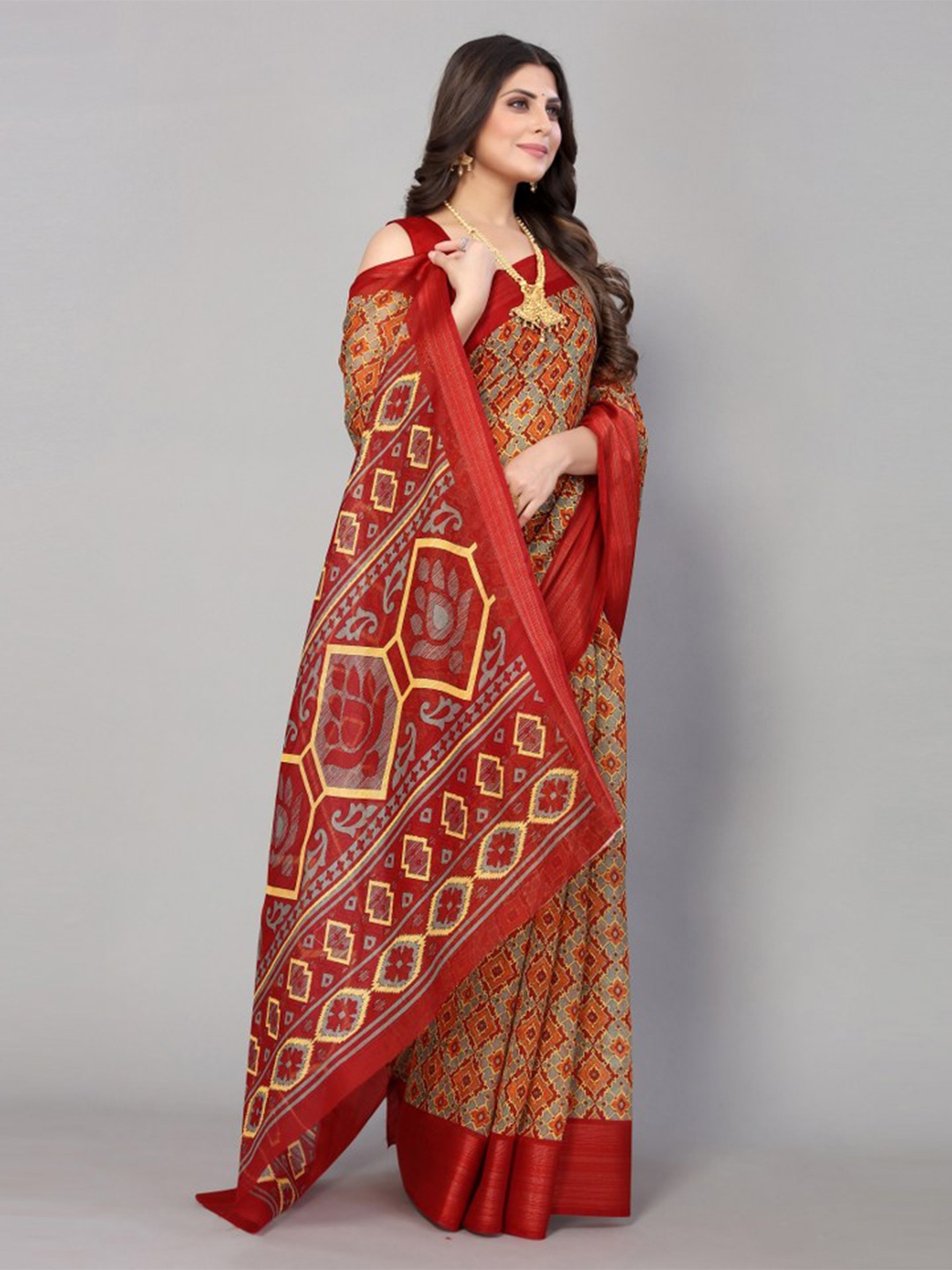 

KALINI Grey & Red Zari Linen Blend Saree