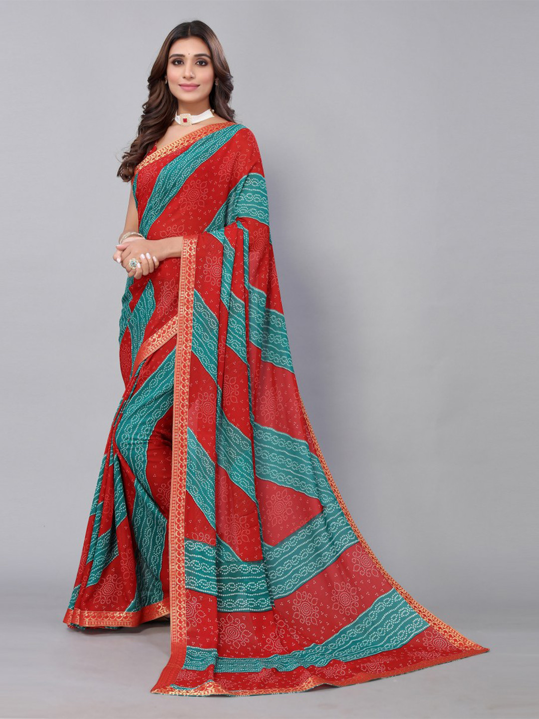 

KALINI Green & Red Printed Bandhani Zari Saree