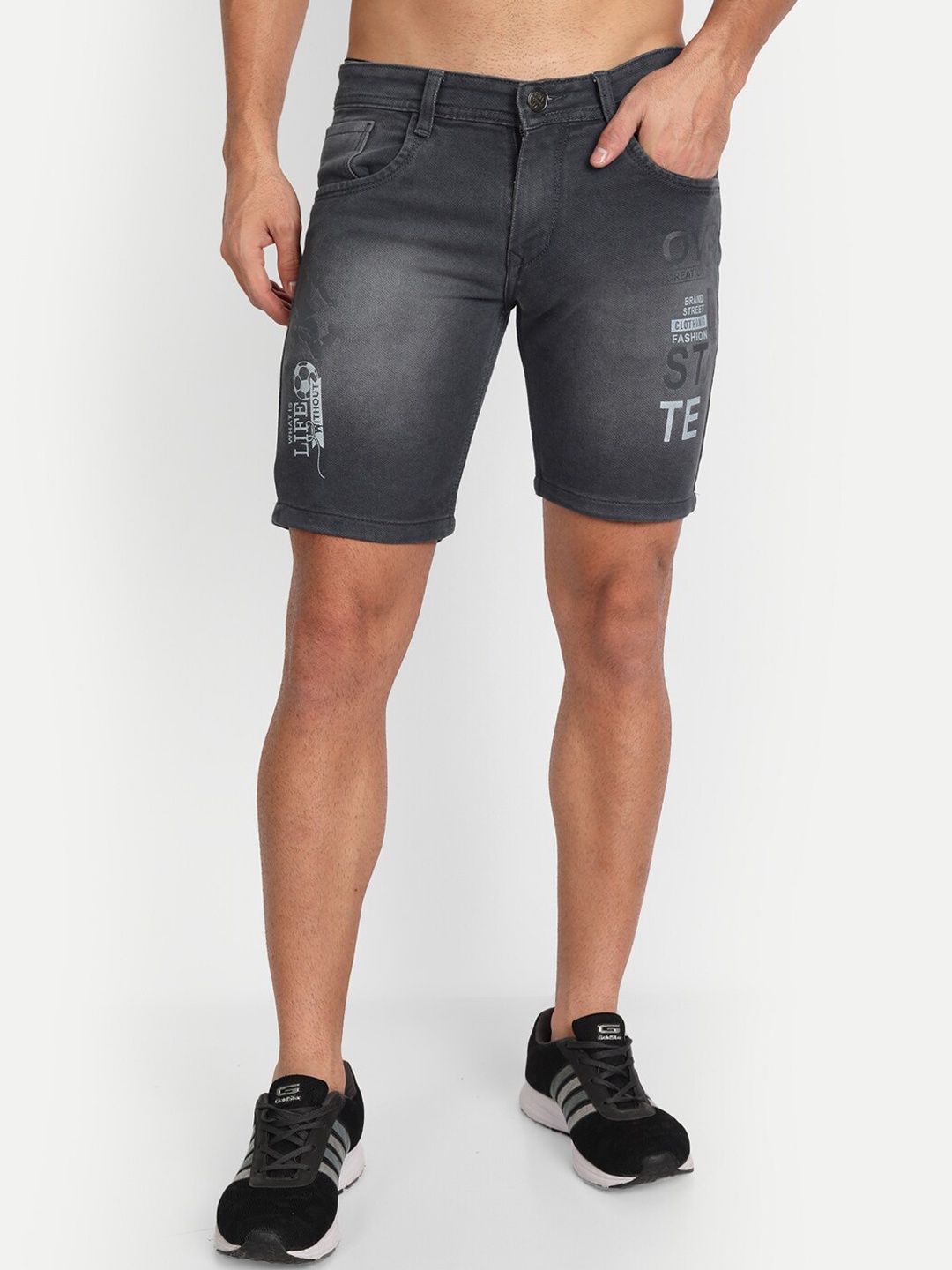 Wicked Stitch Men Grey Typography Printed Skinny Fit Denim Shorts