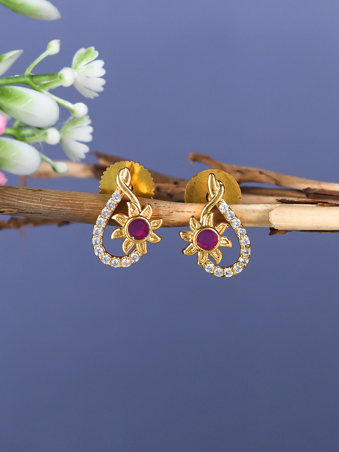 

Voylla Gold-Plated & White Contemporary Studs Earrings