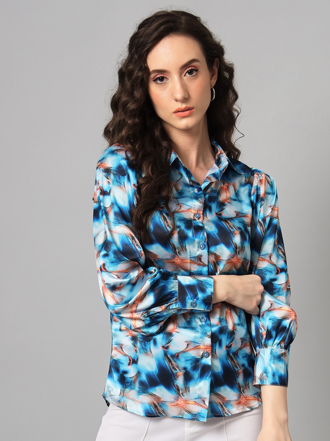 

PURYS Women Blue Abstract Printed Satin Casual Shirt