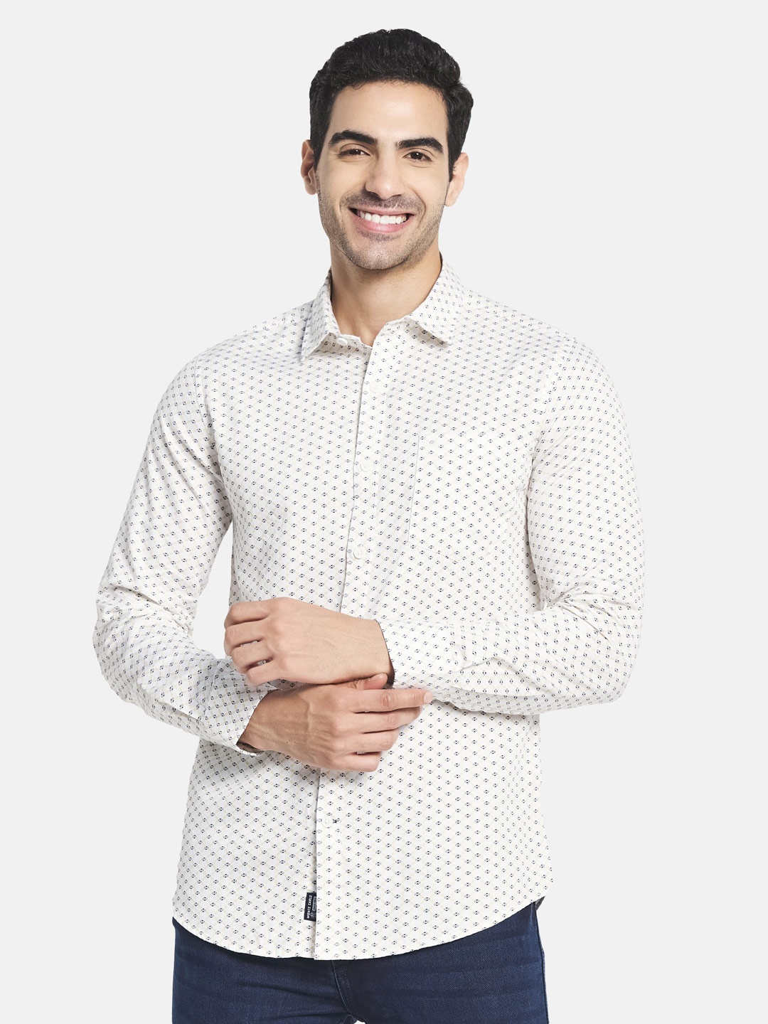 

Monte Carlo Men White Printed Casual Cotton Shirt