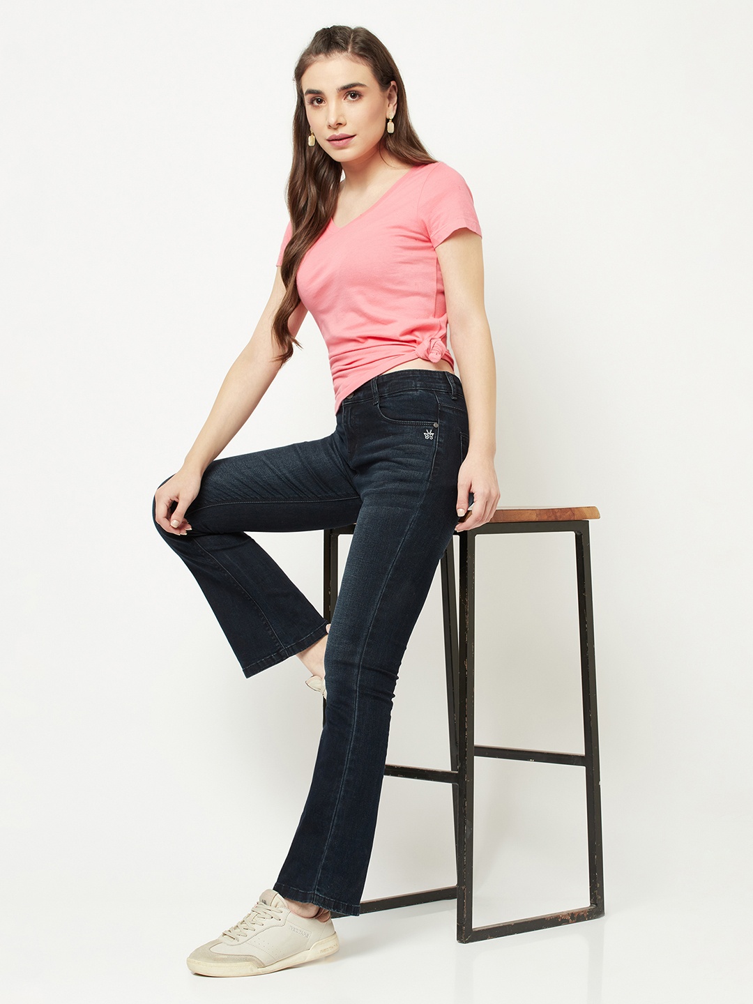 

Crimsoune Club Women Navy Blue Bootcut Light Fade Stretchable Jeans