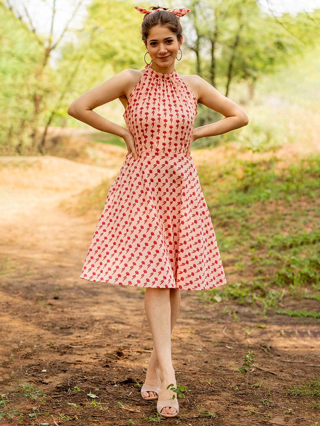 

Twilldor Pink & Red Floral Cotton Dress