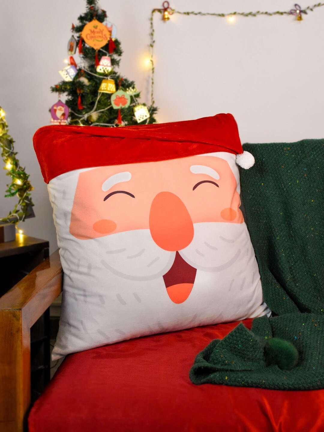 

Indigifts White & Red Graphic Printed Cushion Covers
