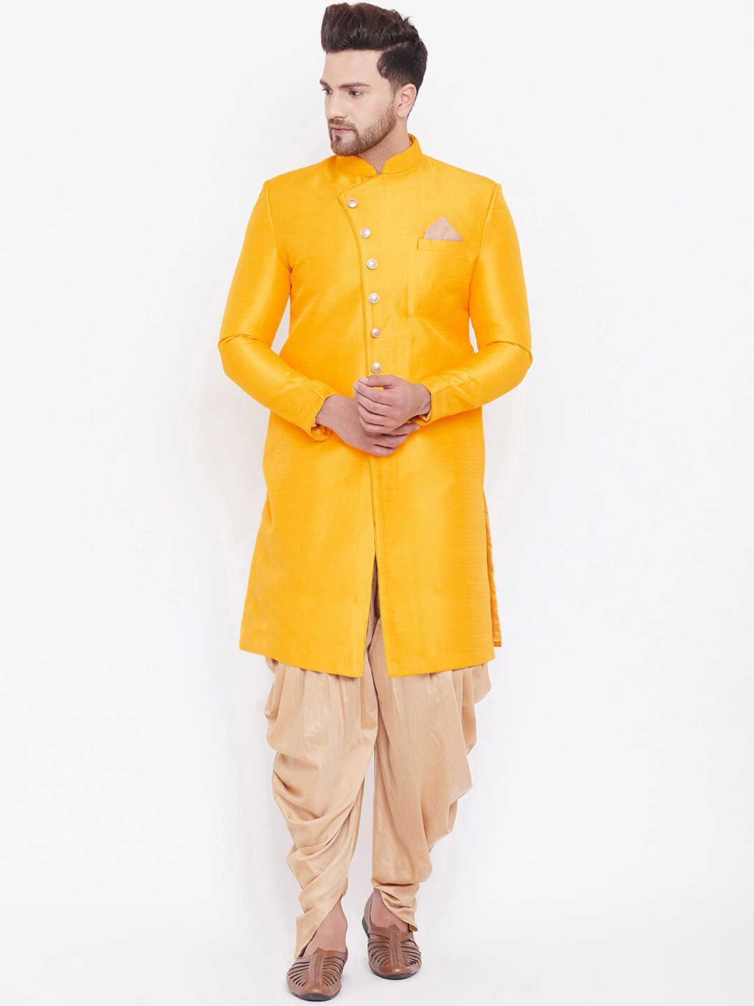 

VASTRAMAY Men Mustard-Coloured Self-Design Sherwani Set