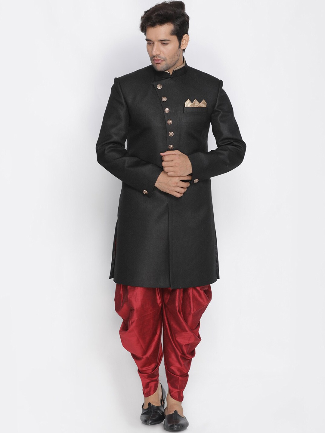 

VASTRAMAY Men Black & Maroon Regular Fit Sherwani Set