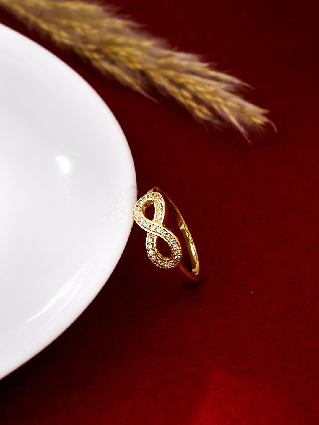 

Silgo Gold-Plated CZ-Studded Finger Ring