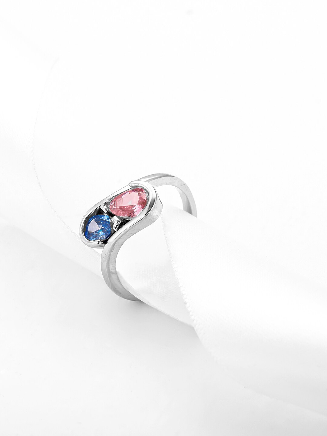 

GIVA Sterling Silver Rhodium-Plated Pink & Blue CZ-Studded Adjustable Finger Ring