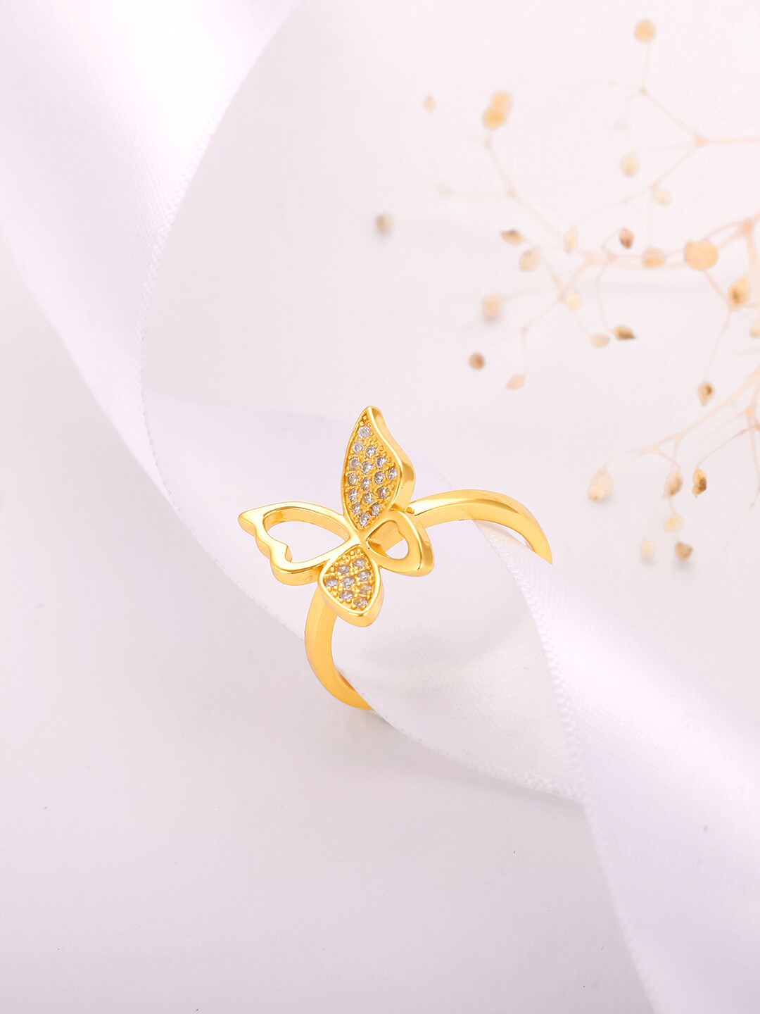 

GIVA 925 Sterling Silver Gold-Plated White CZ-Studded Finger Ring