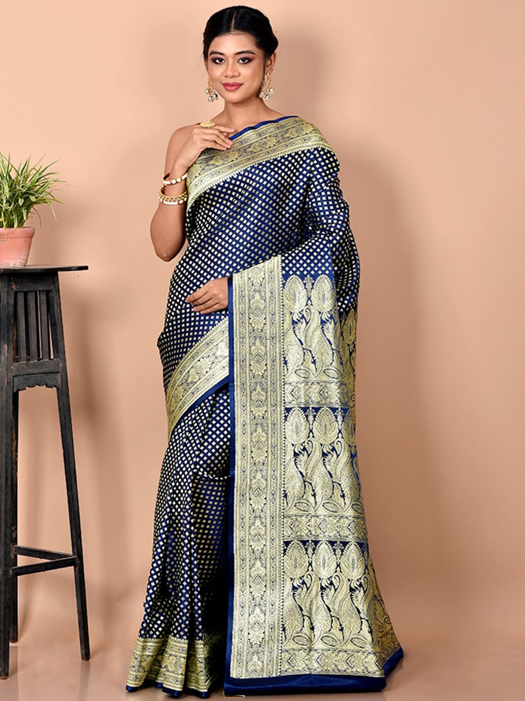 

AllSilks Blue & Gold-Toned Woven Design Zari Silk Blend Banarasi Saree