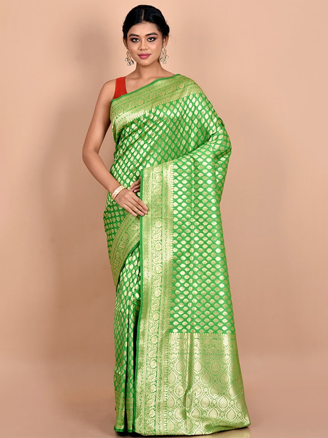 

AllSilks Green & Gold-Toned Woven Design Zari Silk Blend Uppada Saree