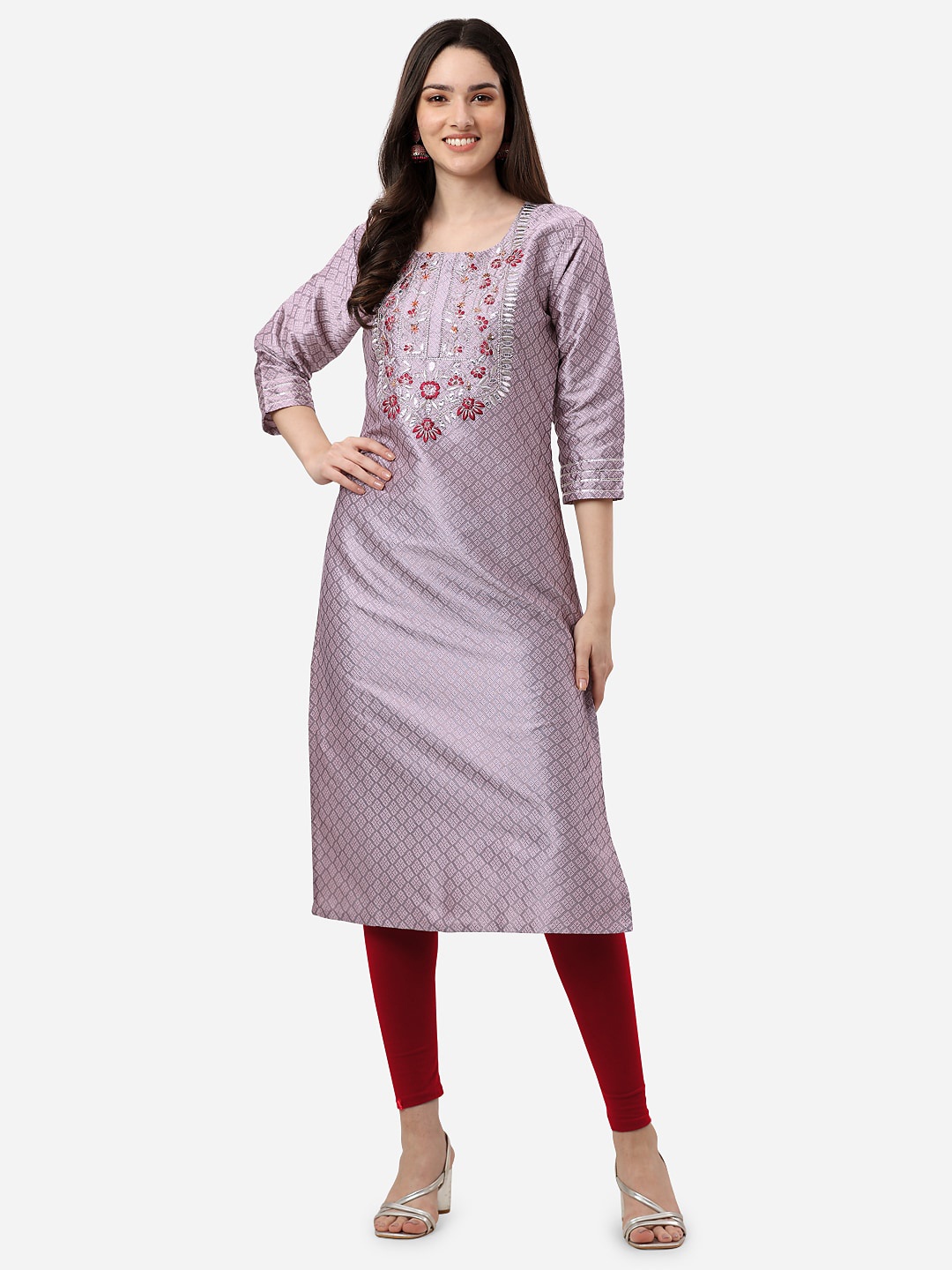 

HERE&NOW Floral Embroidered Straight Regular Kurta, Purple