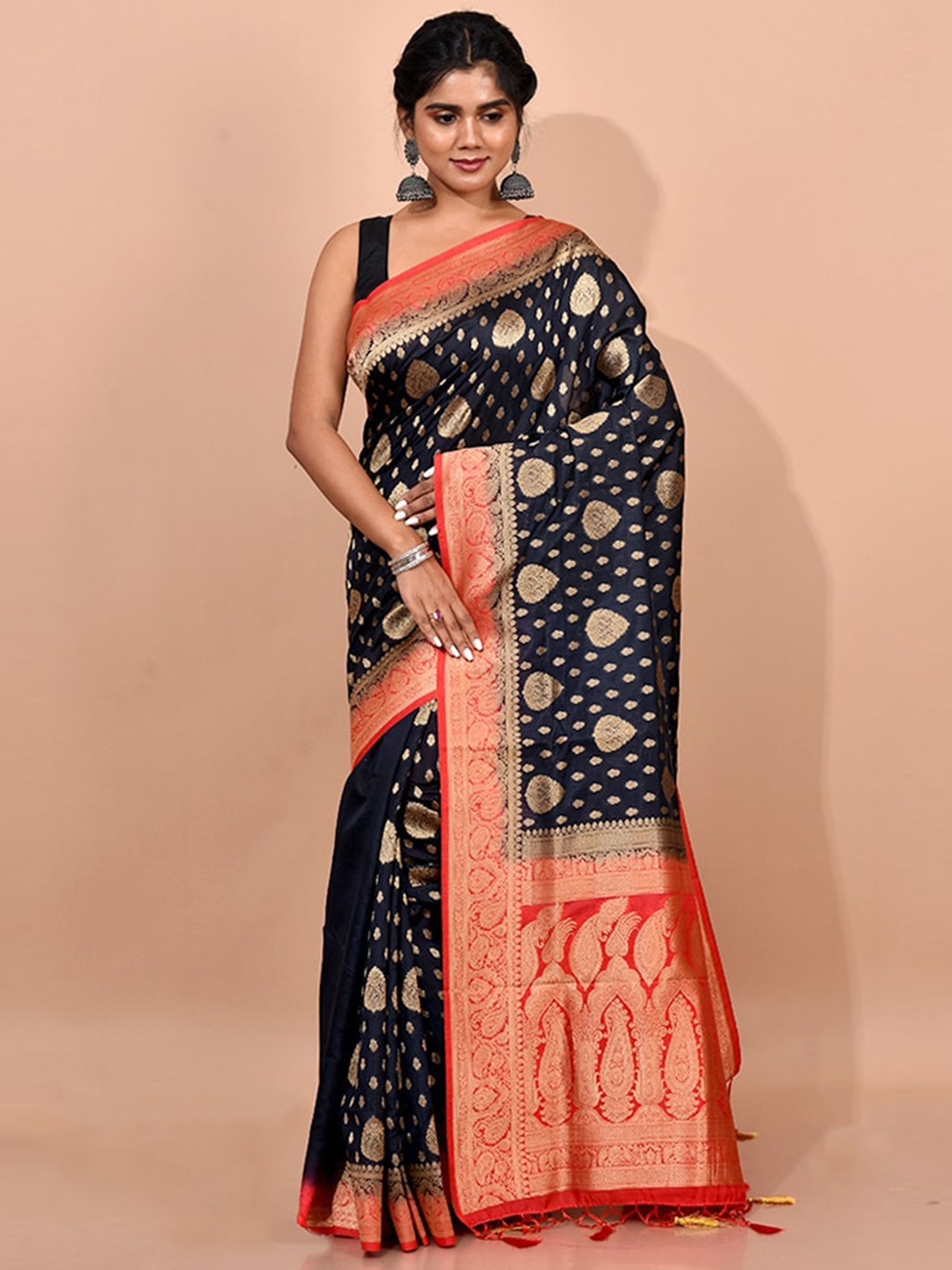 

AllSilks Black & Gold-Toned Woven Design Zari Silk Blend Saree