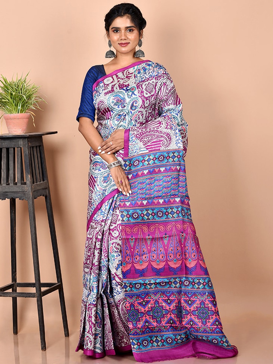

AllSilks Off White & Pink Paisley Pure Silk Murshidabad silk Saree
