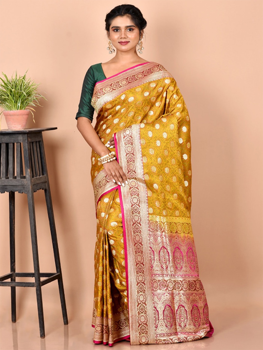 

AllSilks Gold-Toned & Pink Woven Design Zari Silk Blend Banarasi Saree