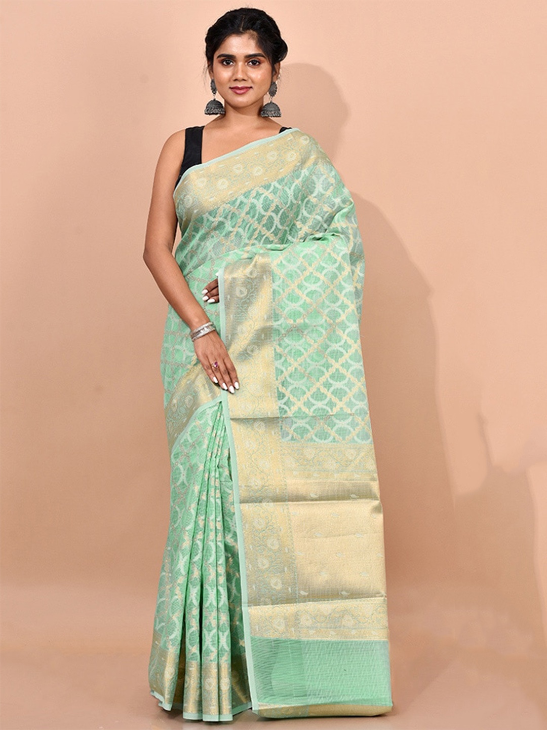 

AllSilks Green & Gold-Toned Woven Design Zari Pure Cotton Saree