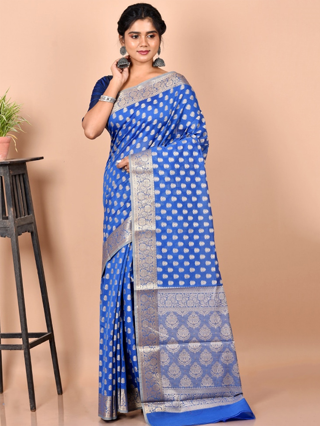 

AllSilks Blue & Gold-Toned Ethnic Motifs Zari Silk Blend Saree