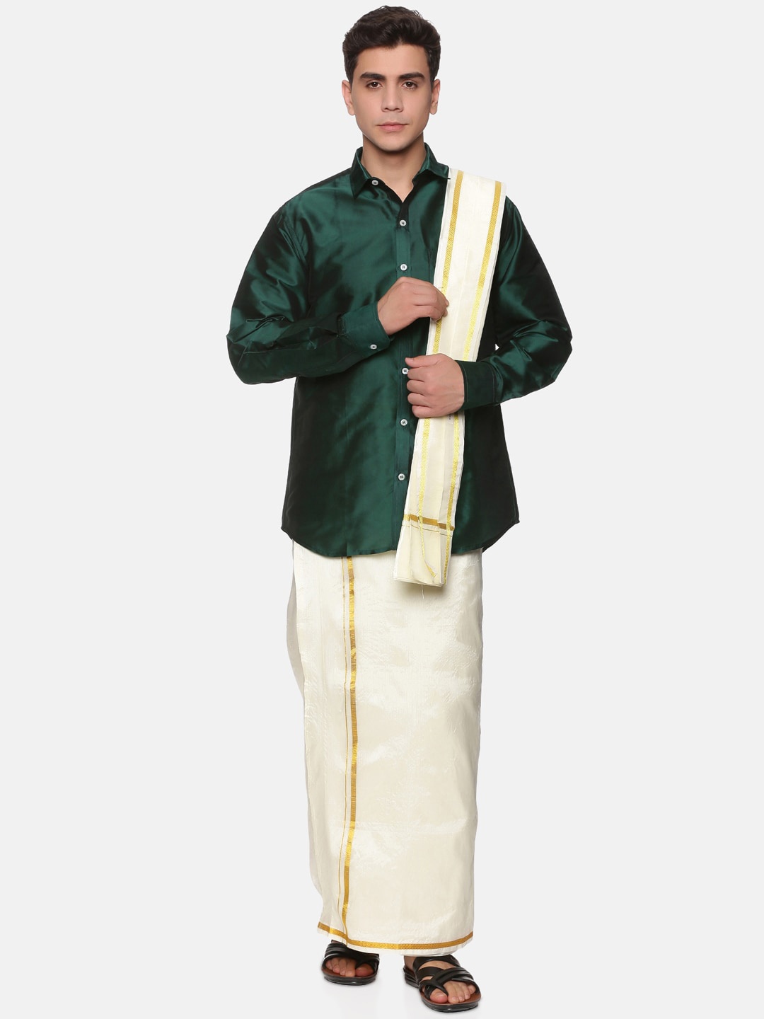 

Sethukrishna Men Green & White Solid Long Sleeves Shirt with Veshti & With Angavastram