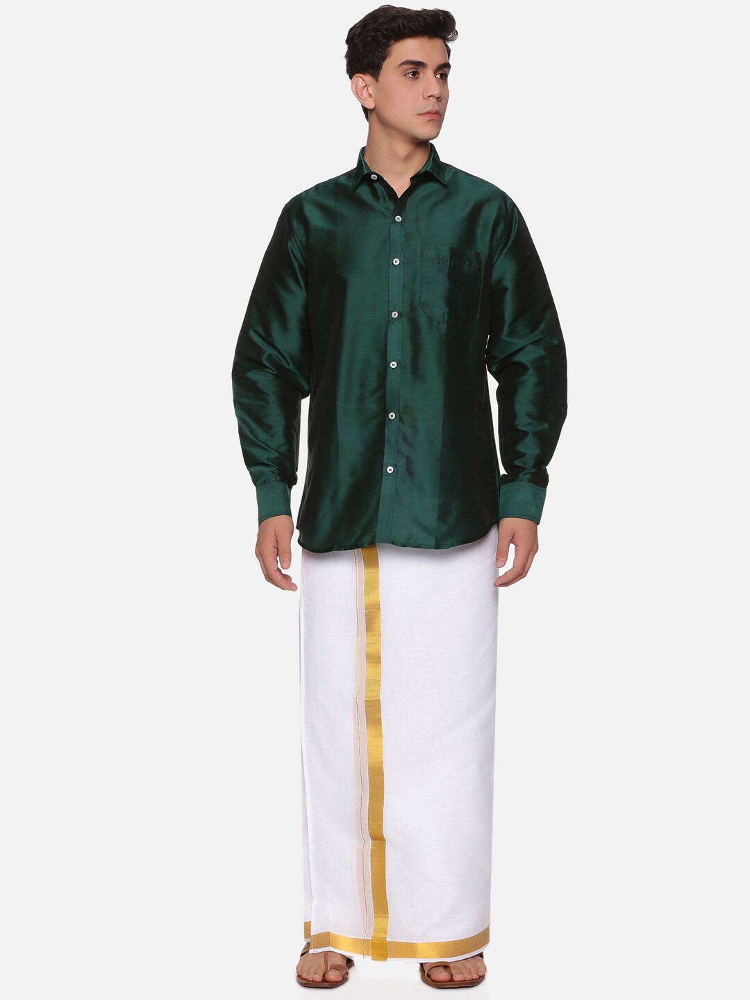 

Sethukrishna Men Green & White Pure Cotton Shirt & Veshti