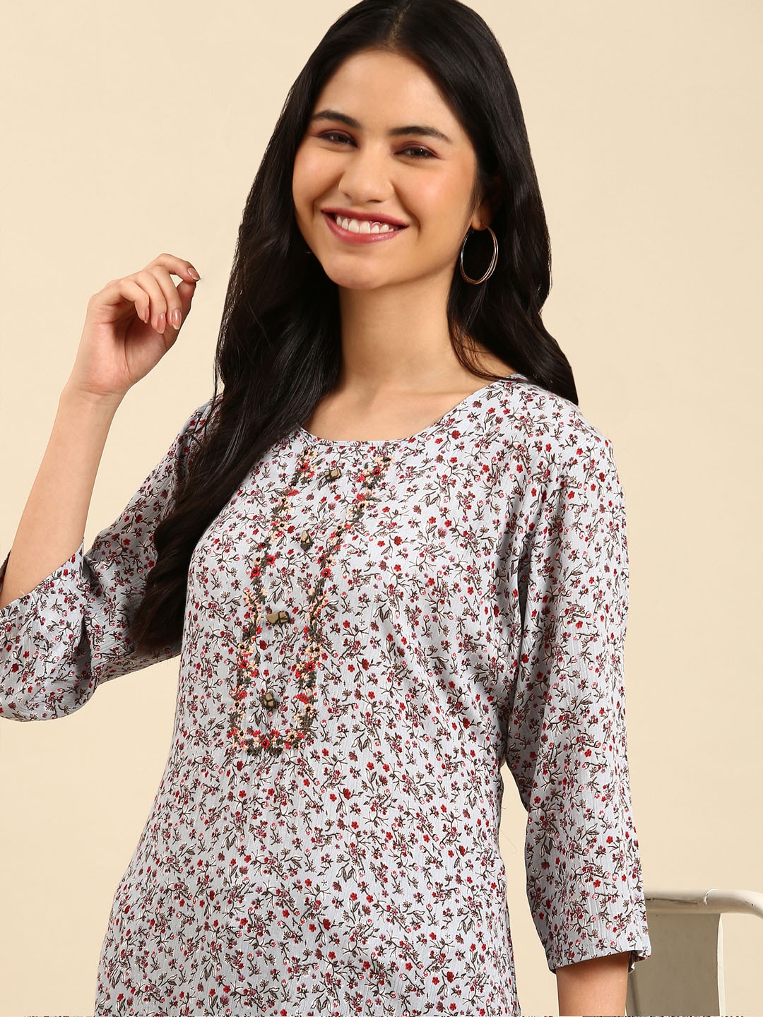 

SHOWOFF Women Off White Floral Printed Pastels Kurta