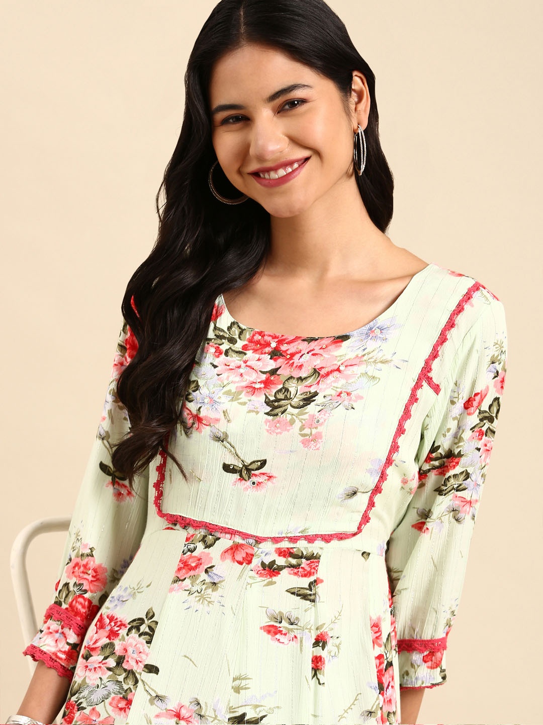 SHOWOFF Women Green Floral Printed Thread Work Pastels Kurta