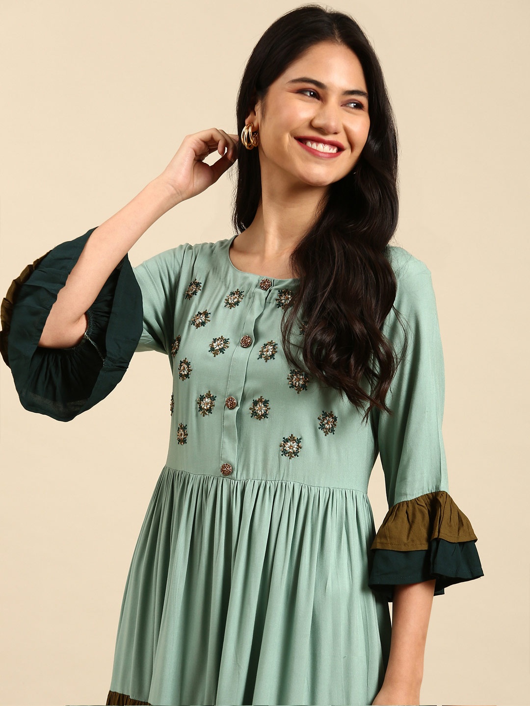 

SHOWOFF Women Sea Green & Brown Floral Bell Sleeves Thread Work Floral Cotton Kurta