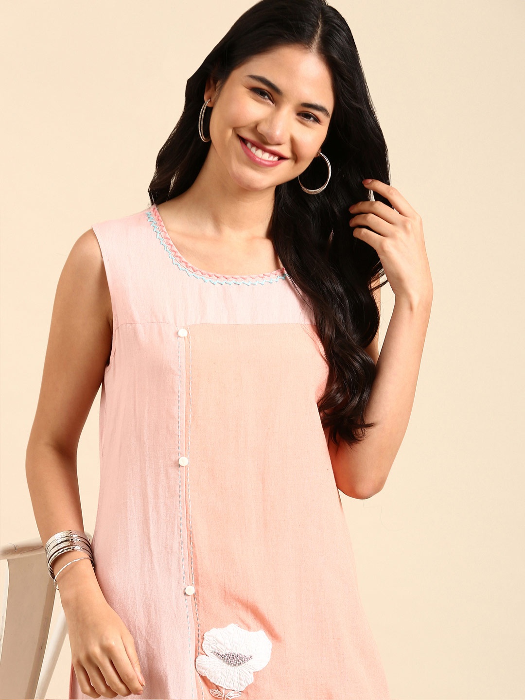 

SHOWOFF Peach-Coloured Thread Work Pastels Cotton Kurta