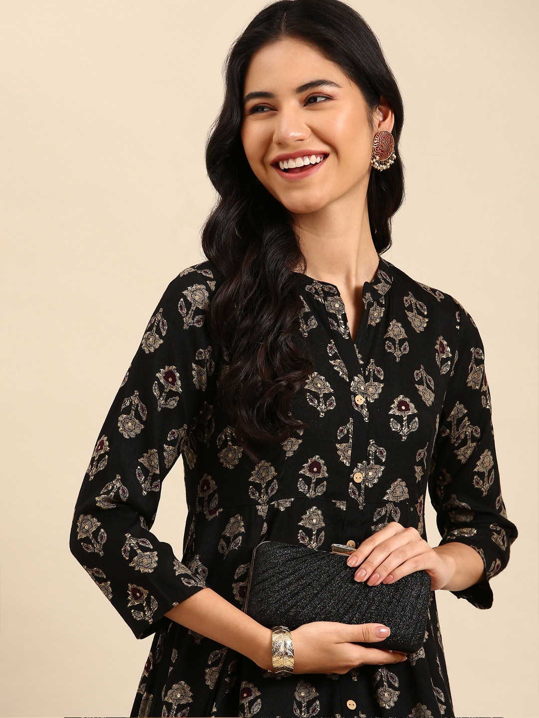 

SHOWOFF Women Black Floral Printed A-Line Kurta