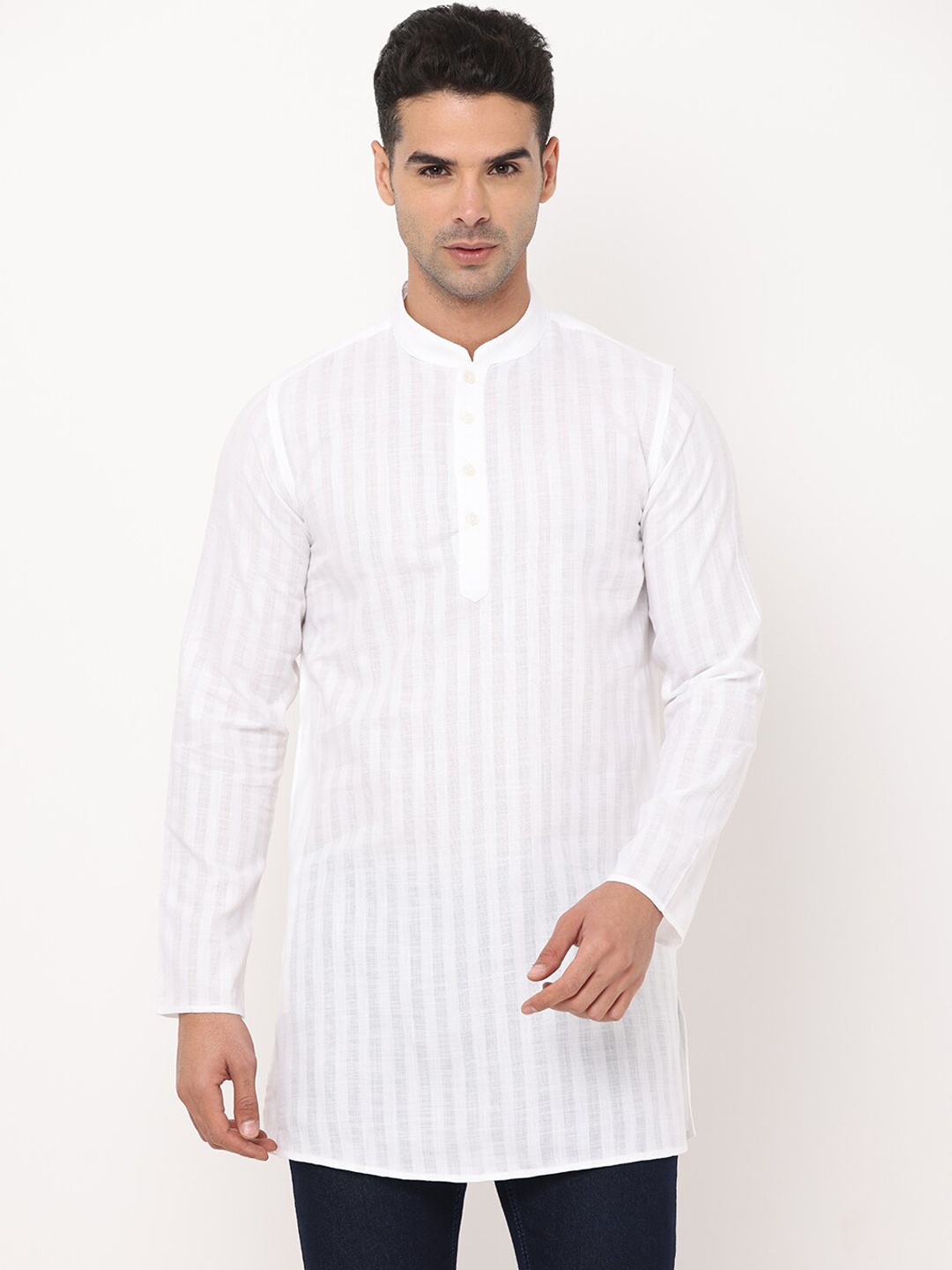 

NIRVAAN Men White Striped Straight Cotton Kurta