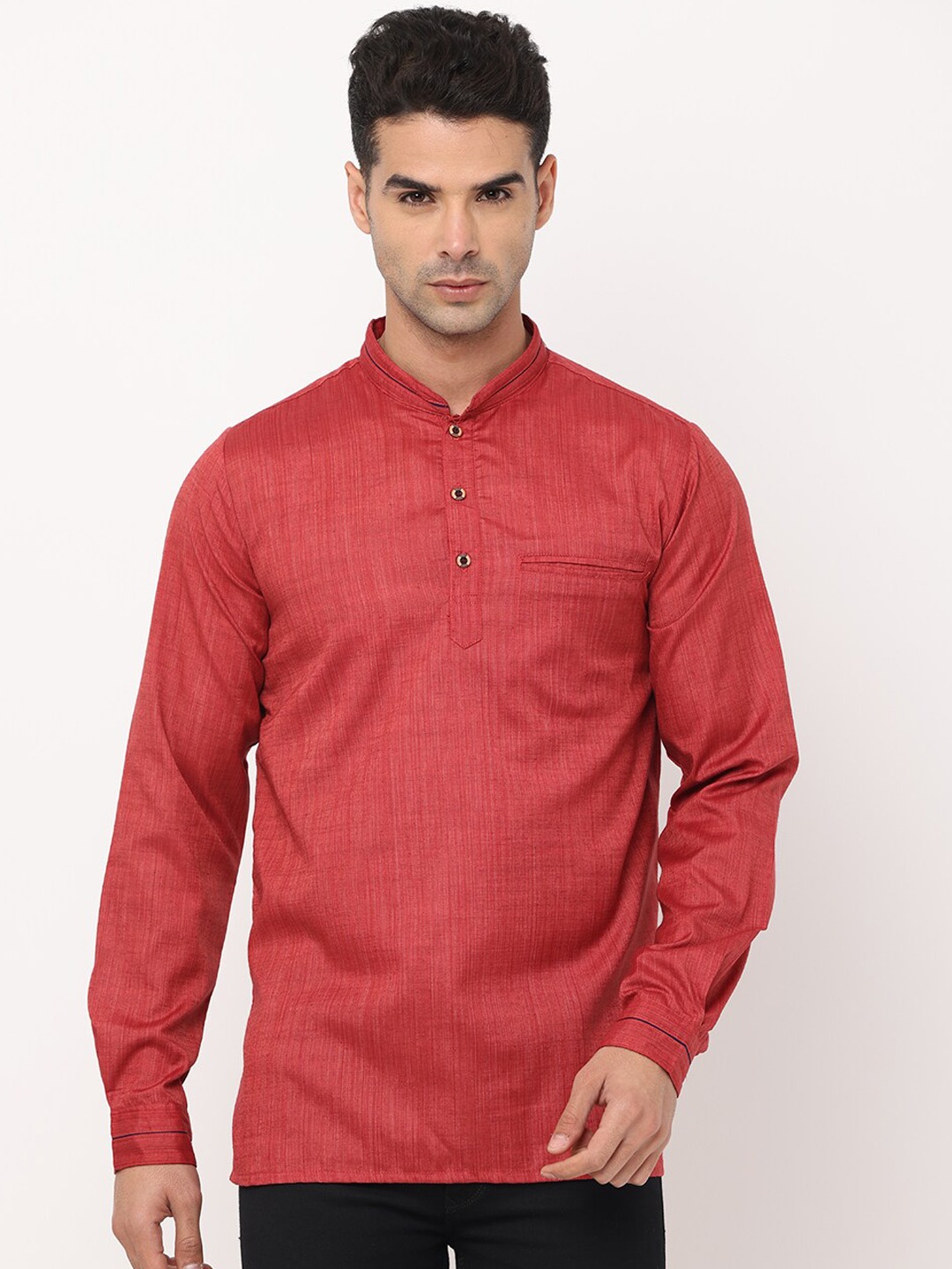 

NIRVAAN Men Maroon Mandarin Collar Kurta