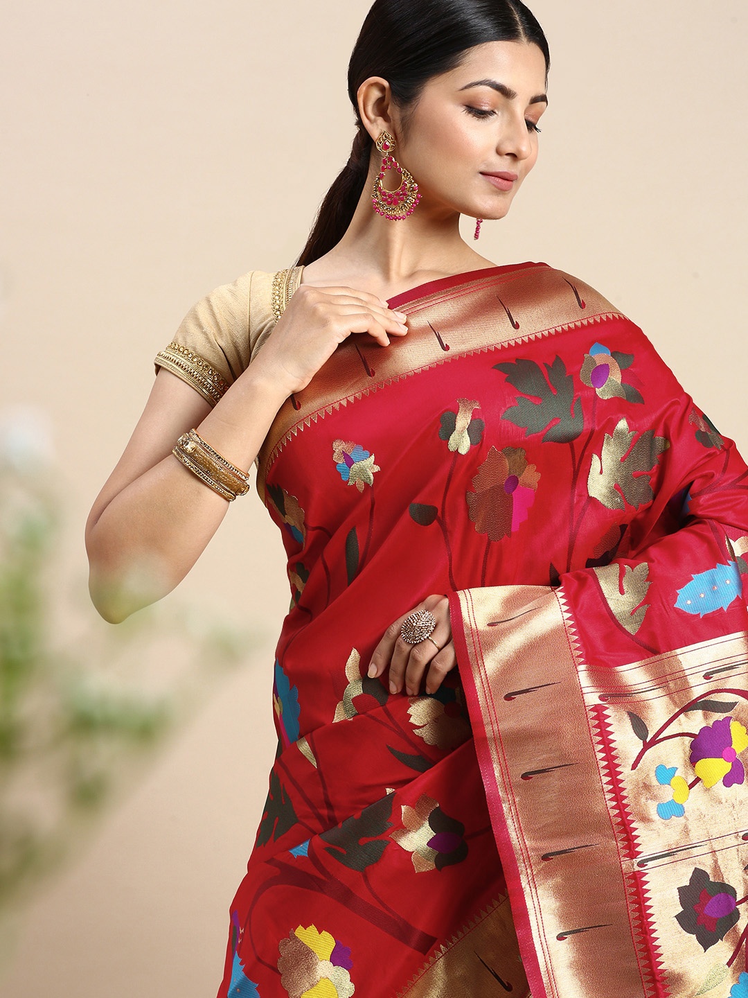 

Royal Rajgharana Saree Floral Art Silk Paithani Saree, Red