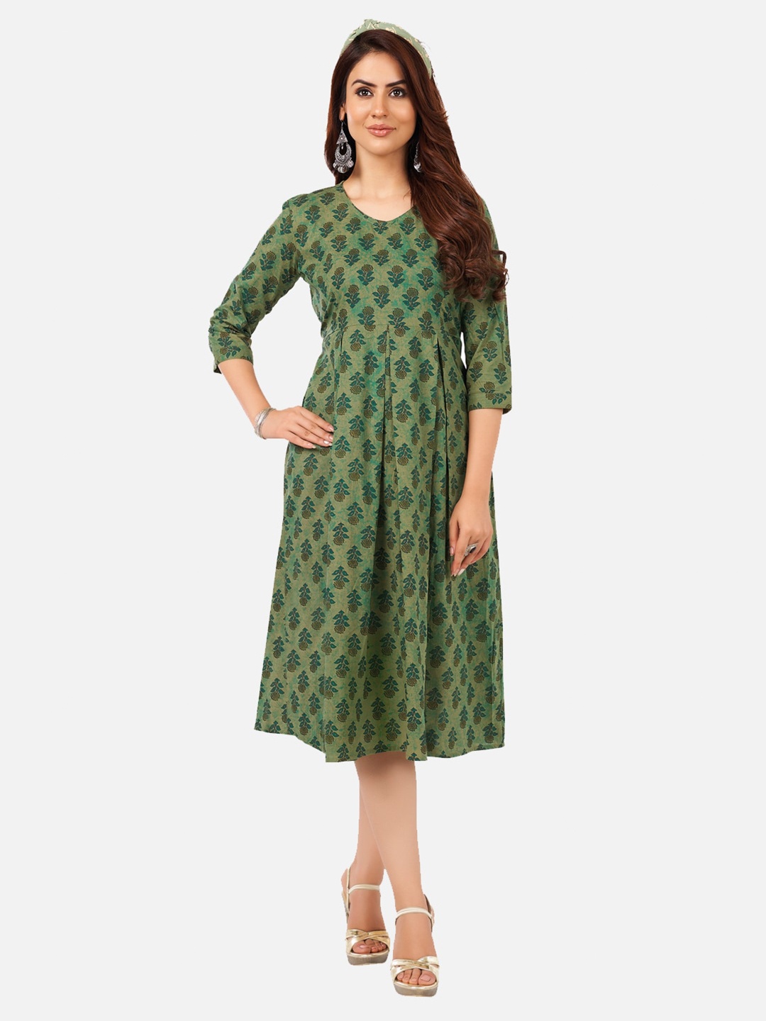 

SALWAR STUDIO Green Ethnic Motifs A-Line Midi Dress