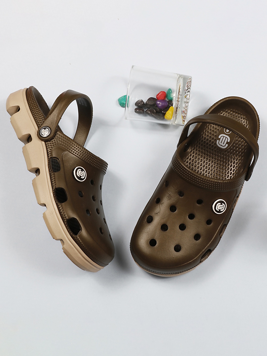 

MOZAFIA Men Beige & White Clogs Sandals