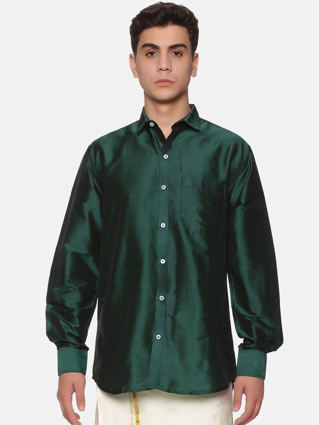 

Sethukrishna Men Green Solid Full Sleeves Standard Silk Shirt