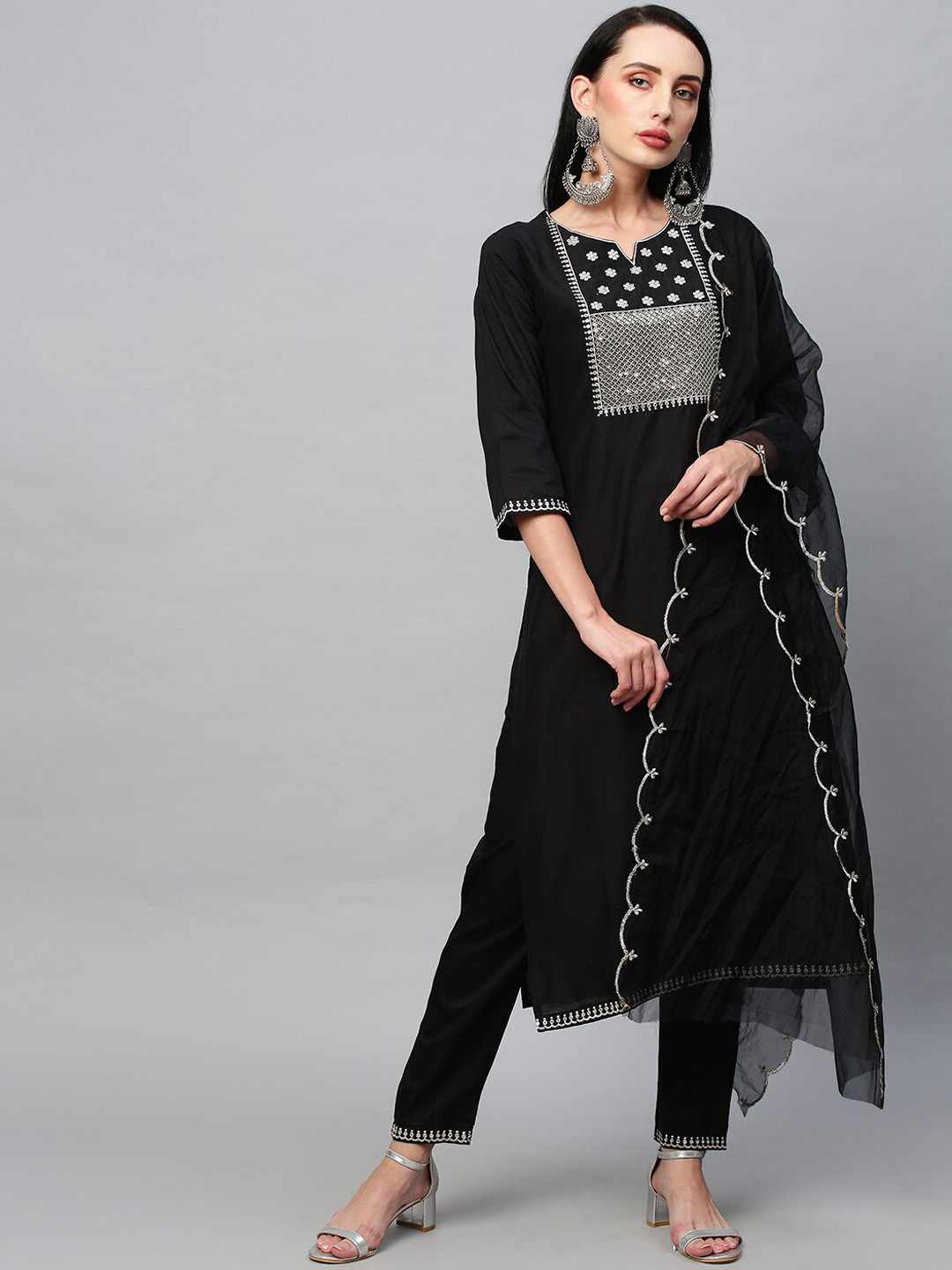 

POONAM DESIGNER Women Black Floral Embroidered Sequinned Kurta With Trousers & Dupatta
