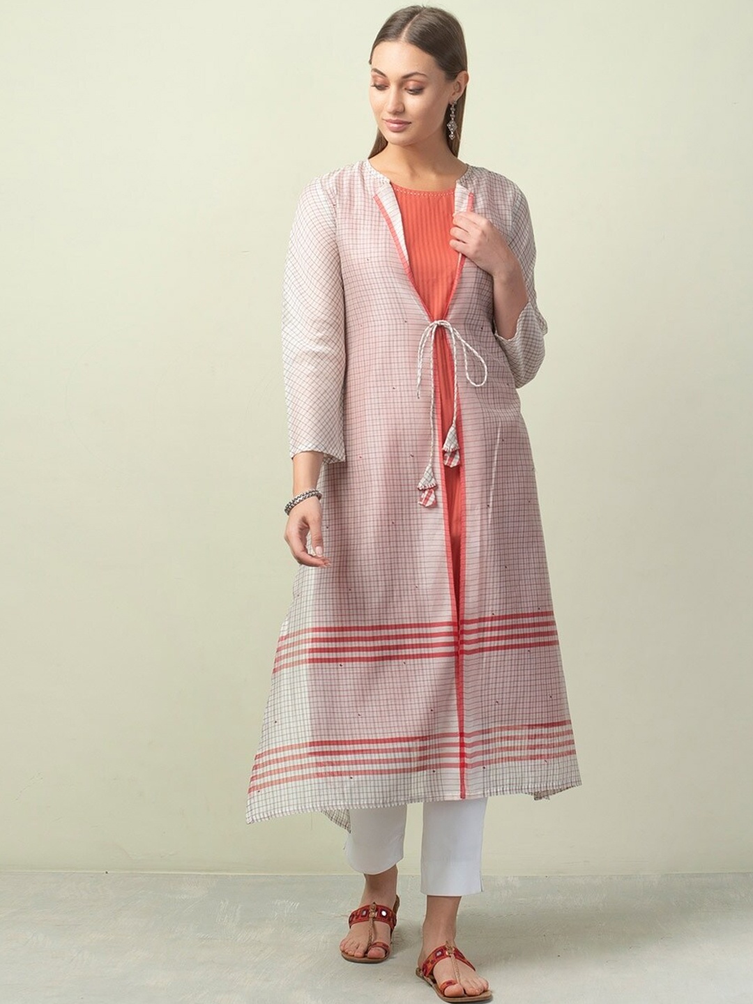 

Fabindia Women Off White Striped Kurta with Trousers