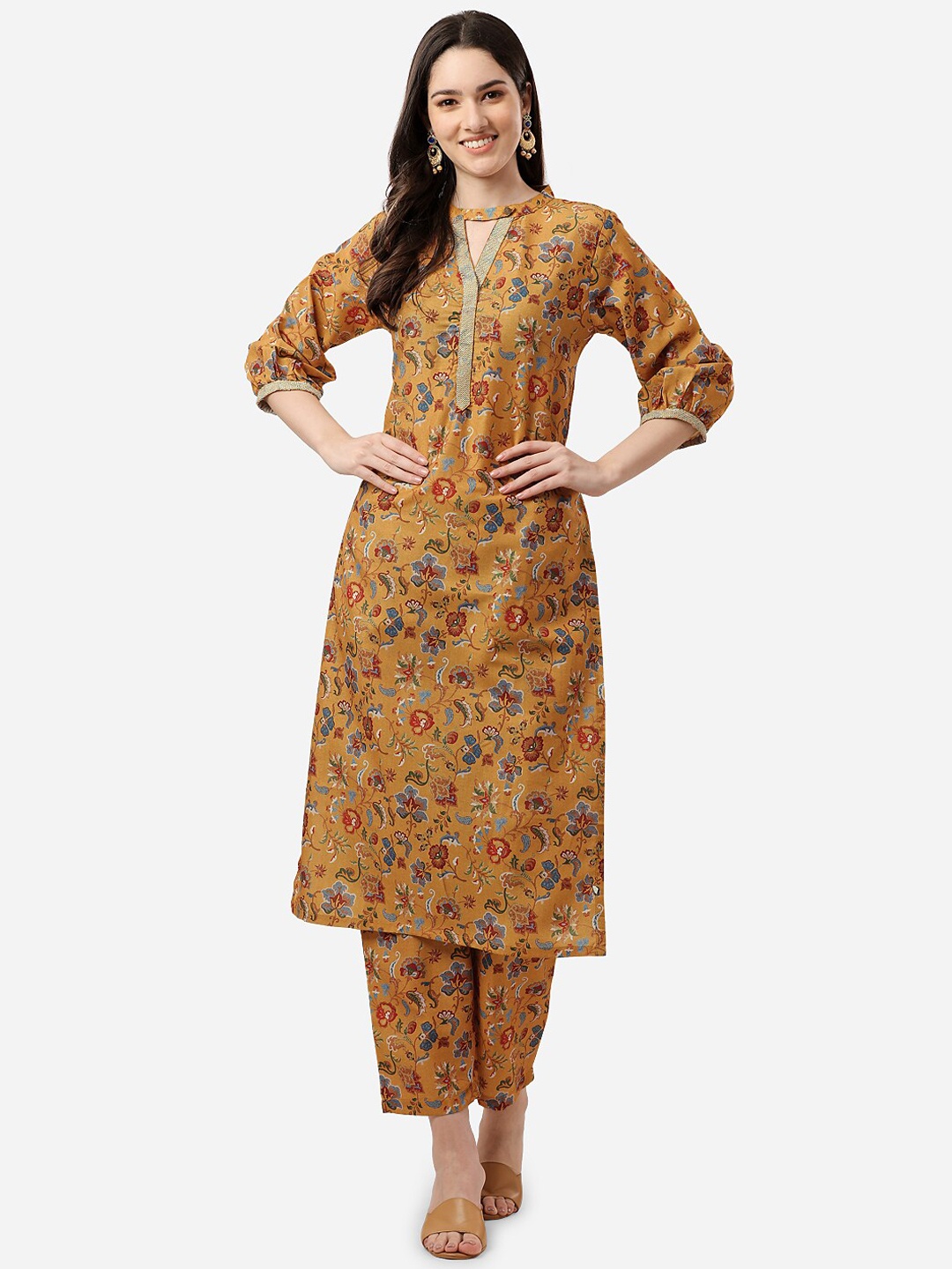 

HERE&NOW Women Mustard Yellow Floral Printed Kurti with Trousers