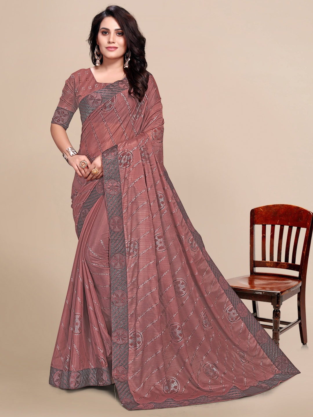 

Mitera Red & Grey Ethnic Motifs Pure Chiffon Saree