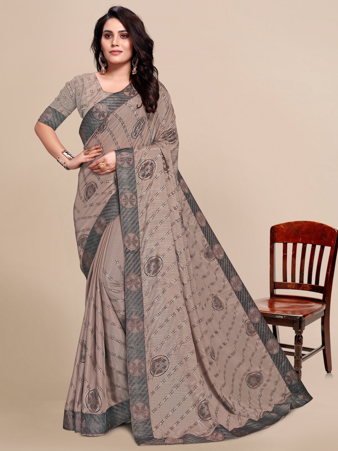 

Mitera Brown & Grey Ethnic Motifs Pure Chiffon Saree