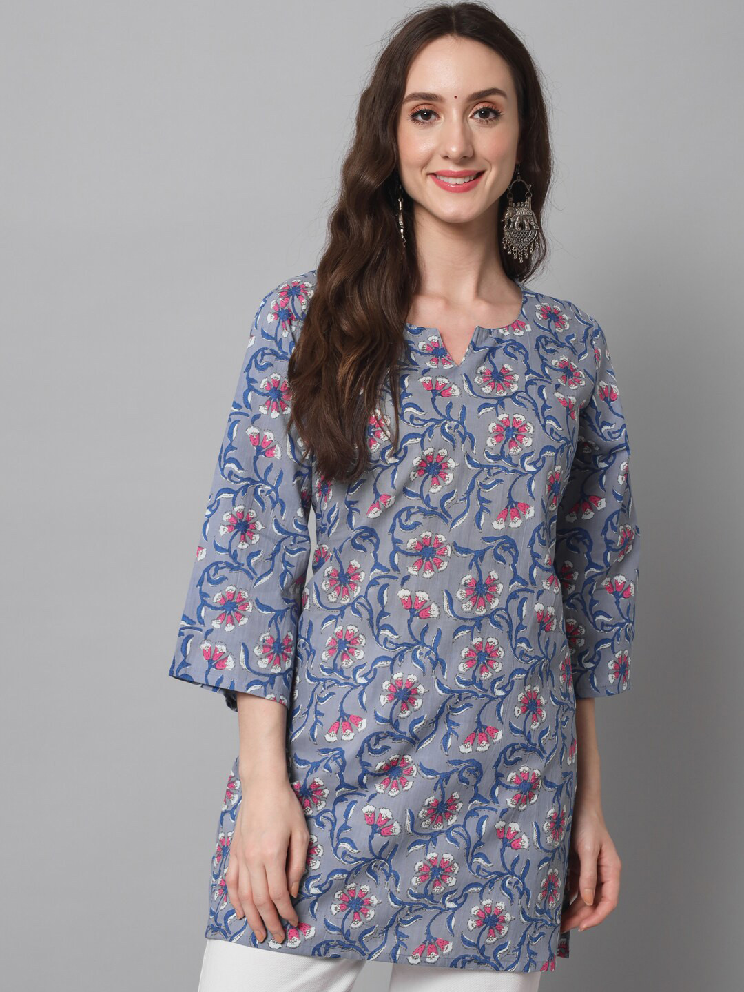 

Silai Bunai Floral Printed Straight Cotton Kurta, Blue