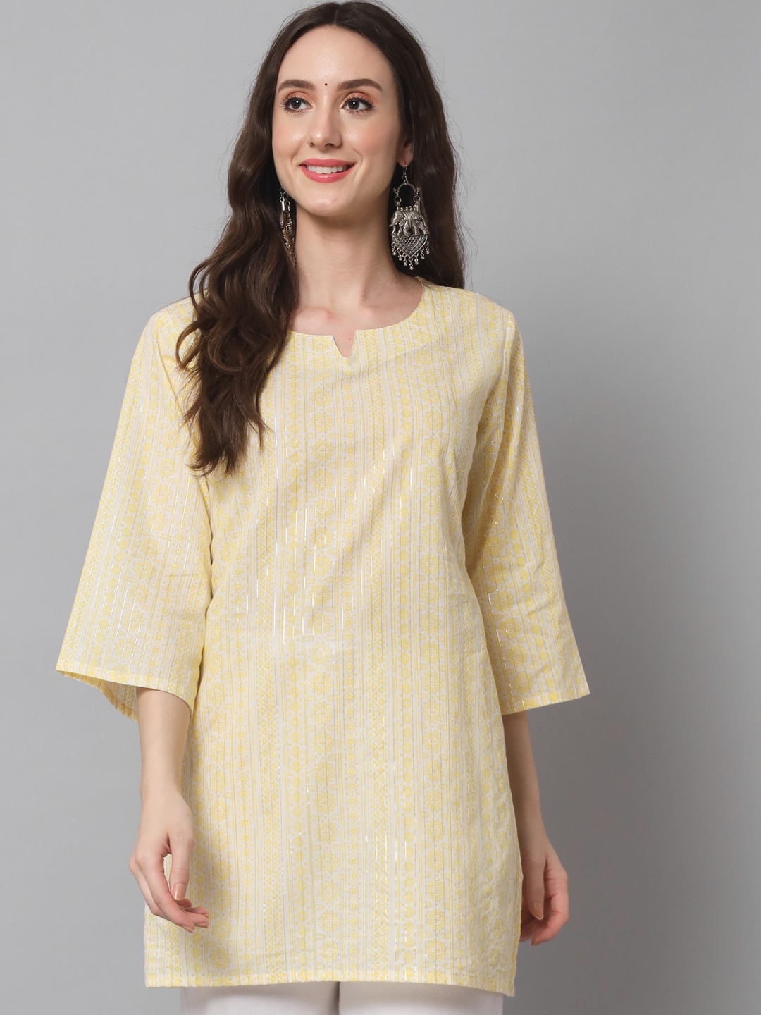 

Silai Bunai Women Yellow & White Printed Cotton Straight Kurta