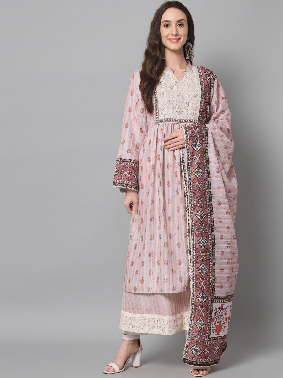 

Silai Bunai Women Peach Ethnic Motifs Printed Kurta with Palazzos & Dupatta